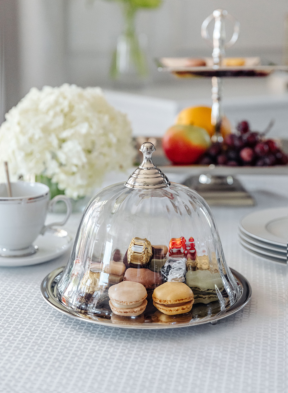 PATERA srebrna ze szklaną osłonką klasyczna, średnia PATERA srebrna ze szklaną osłonką klasyczna, średnia