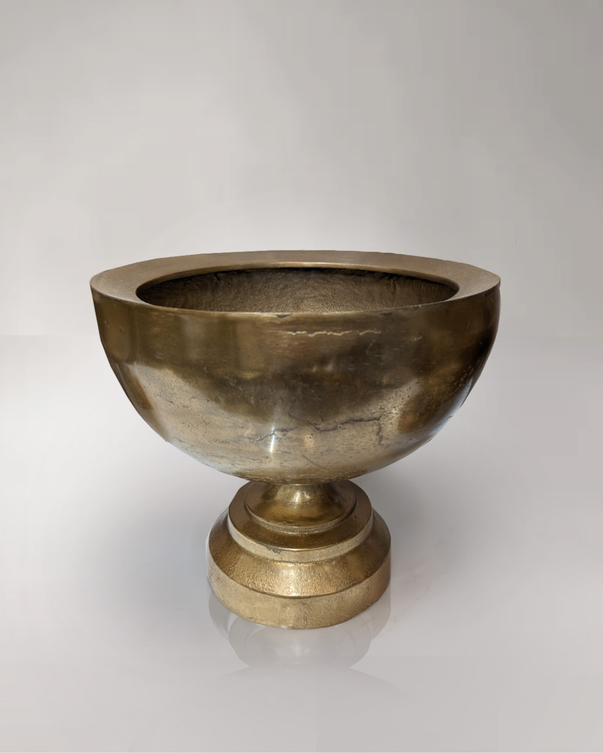 OSŁONKA na doniczkę duża w kolorze starego złota, klasyczny styl