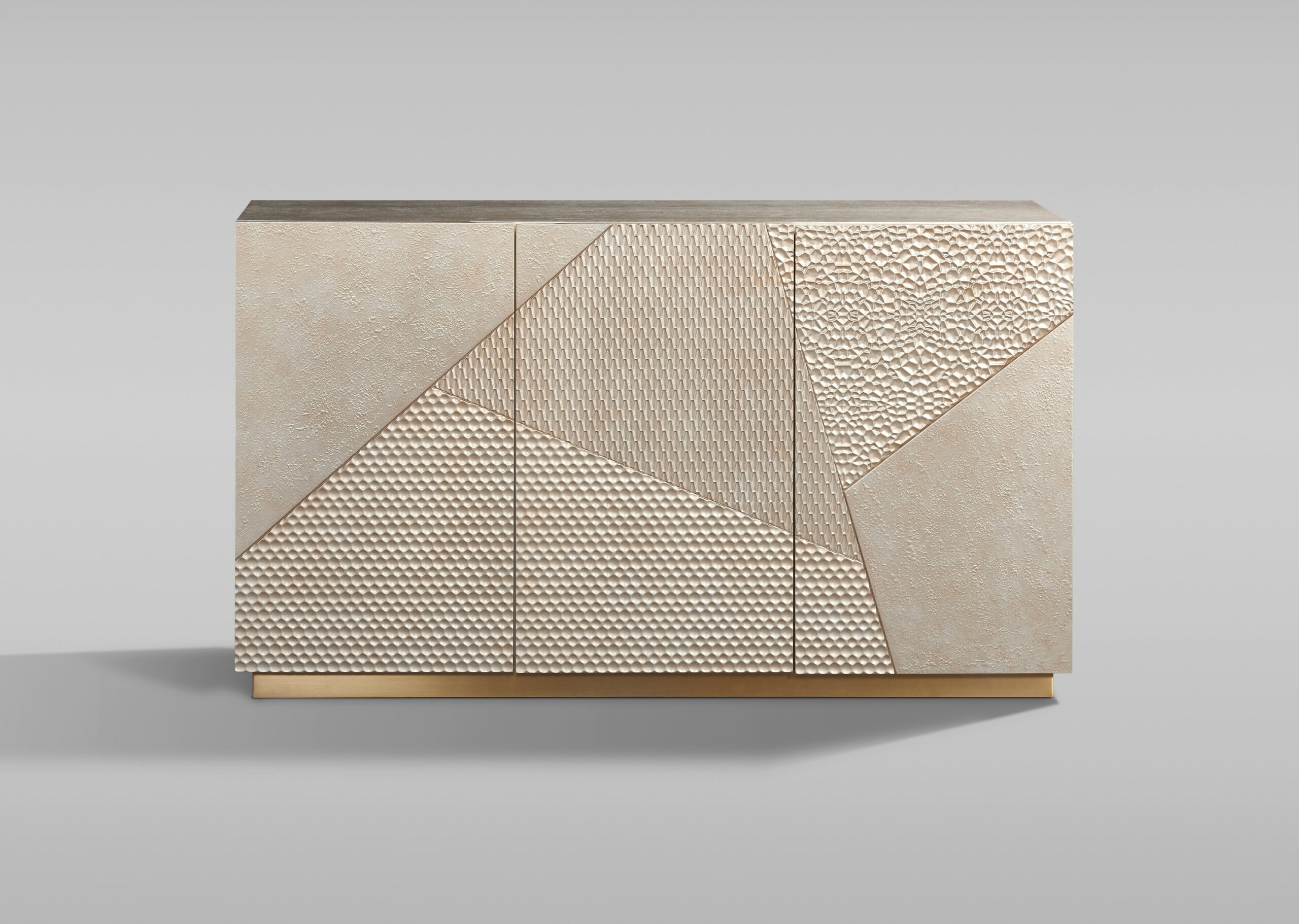 Stilig-ST801-komoda-zlota-geometryczny-wzor-zlota-polyskujaca-podstawa-spora-rozne-struktury-powierzchni-styl-glamour-nowoczesna